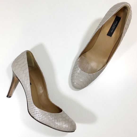 Glitter embossed round toe high heel court shoes